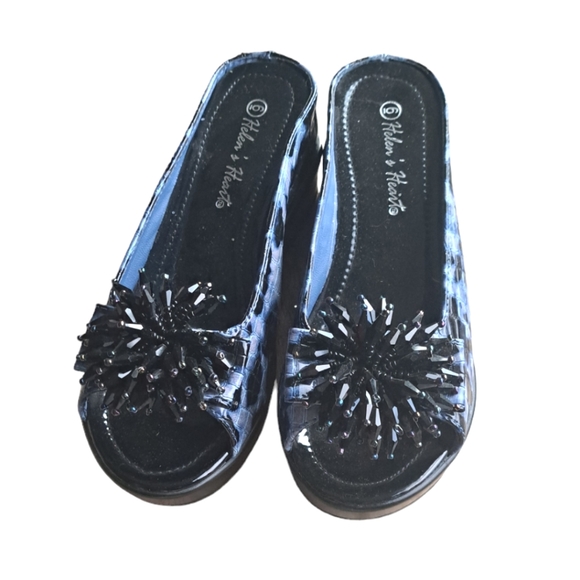 Helen's Heart Shoes - Helen's Heart sequined bow slide slippers sandals. NEW!!!